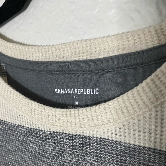 Banana Republic Men’s Off-White and Grey Sweater - Picture 5 of 7